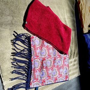 2 scarves